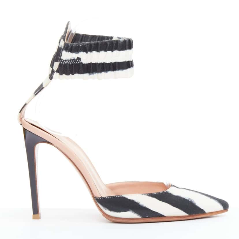 Gianvito Rossi Zebra Print Pumps Black Fair condition - Front View