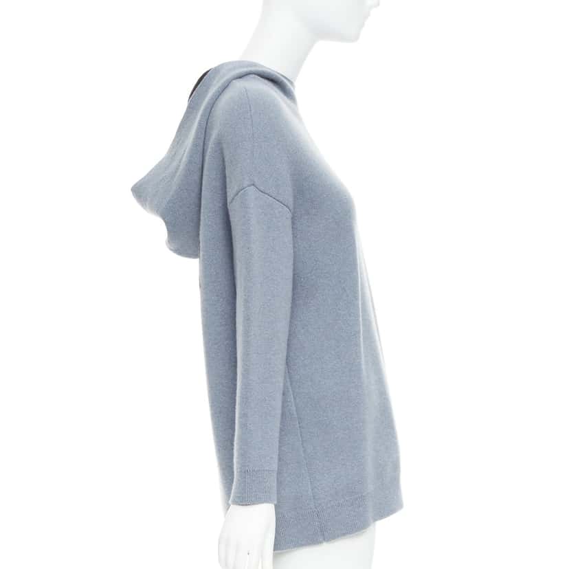 Christian Dior Product Blue Cashmere Very good condition - Model View