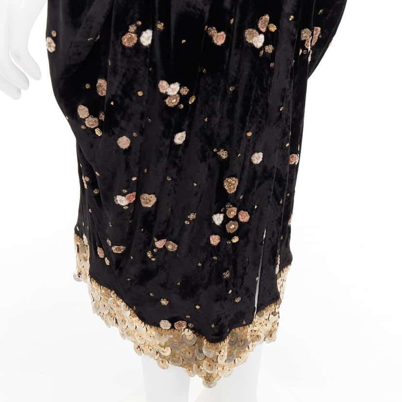 Sabyasachi Product Black Velvet Very good condition - Back View