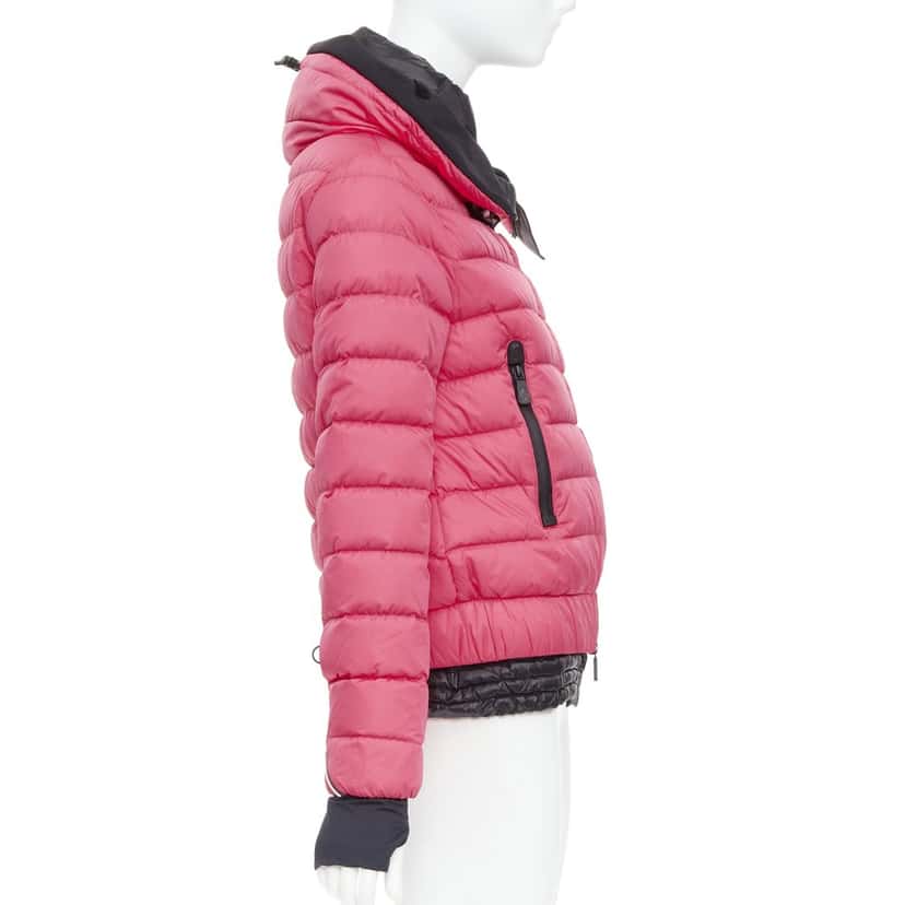 Moncler Product Pink Polyamide Very good condition - Model View