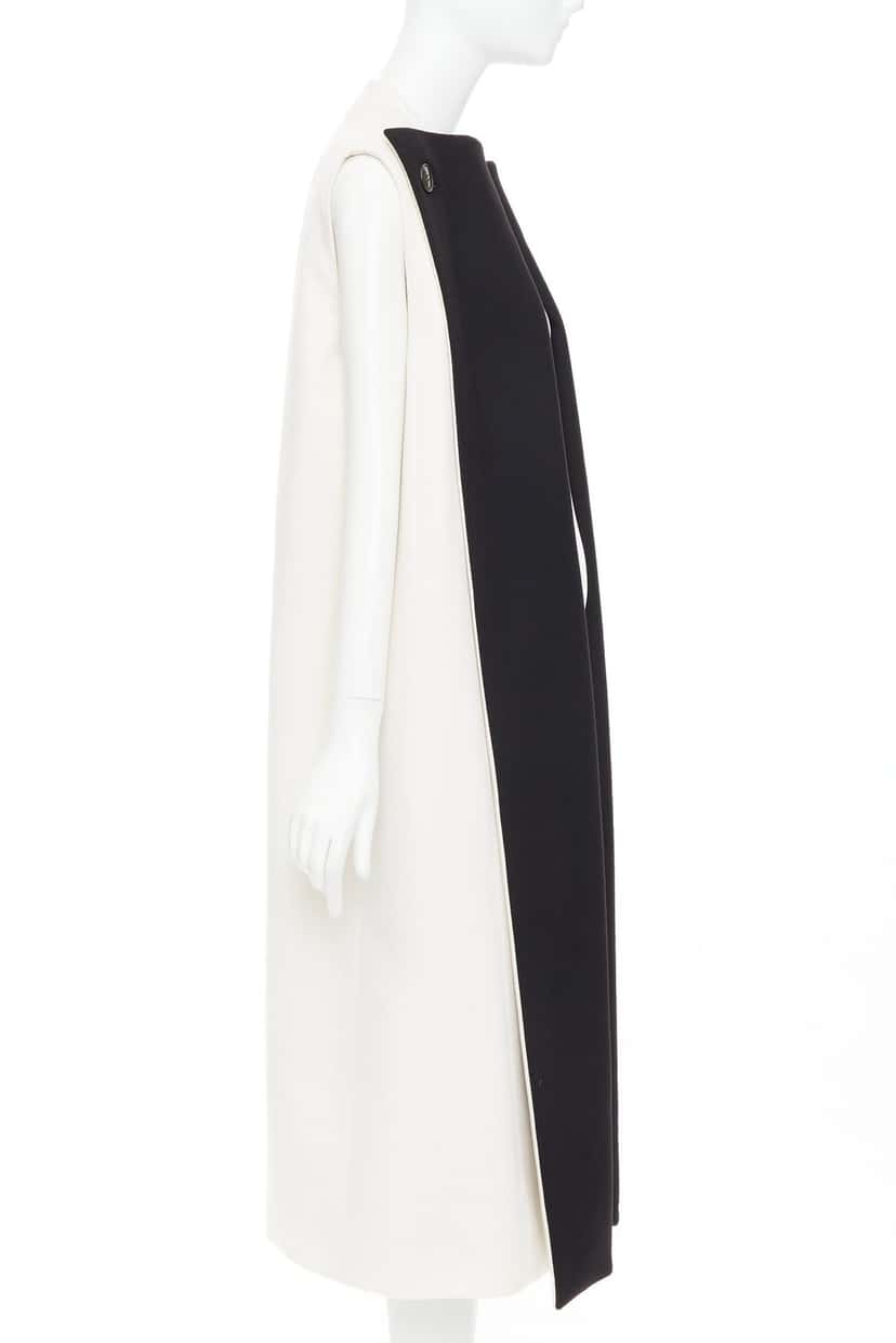 Dior Product Black Cashmere Very good condition - Model View