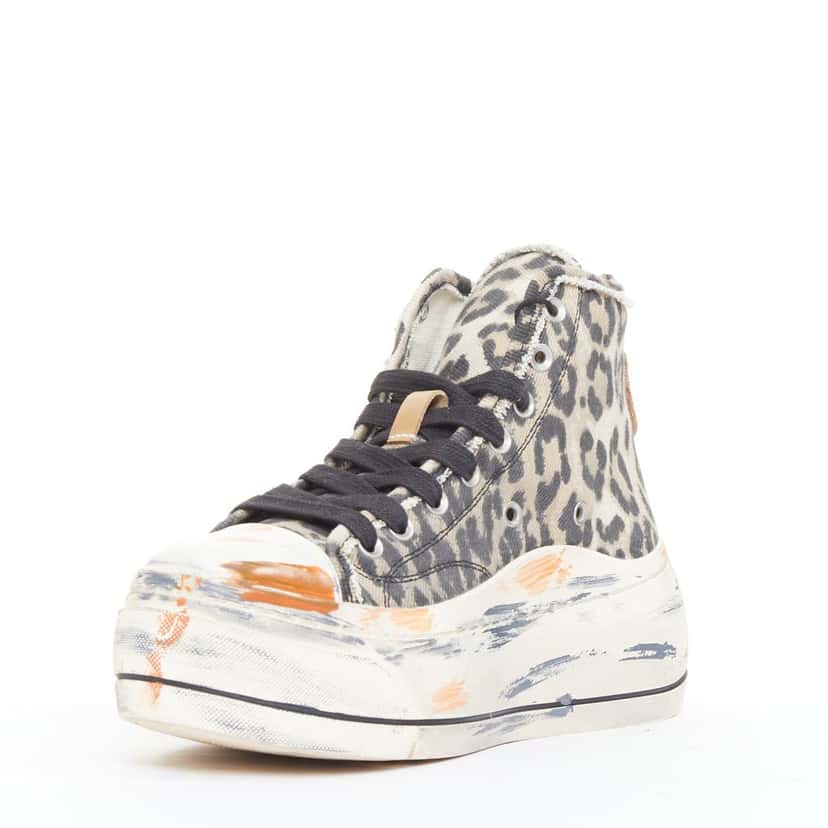 R13 Kurt Beige Very good condition - Model View