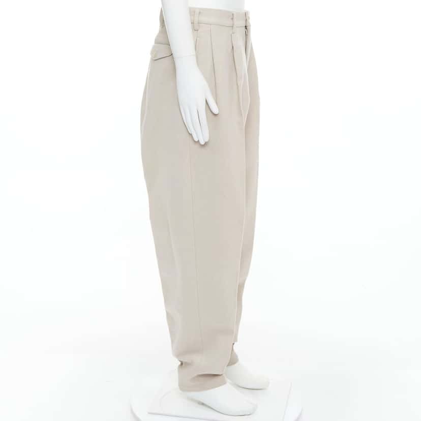 Yohji Yamamoto 3D Pleated Pants Beige Wool Fair condition - Model View