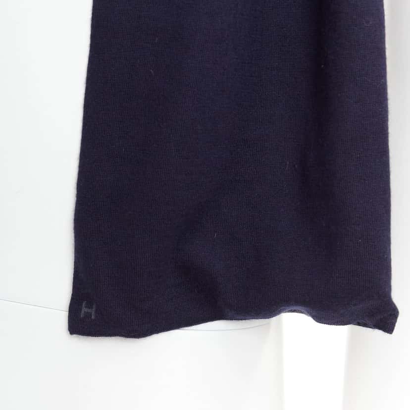 Hermes Product Navy Cashmere Good condition - Back View
