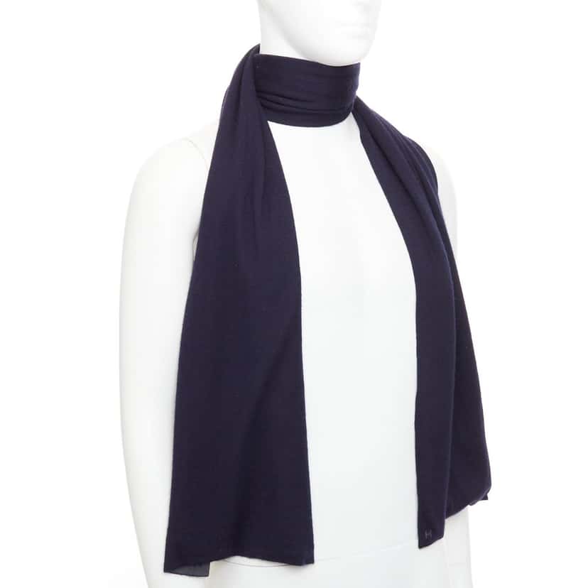 Hermes Product Navy Cashmere Good condition - Inside View
