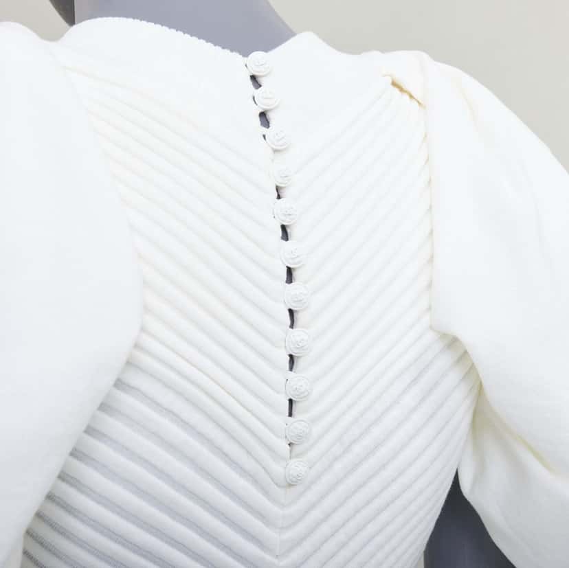 Chanel Product Ecru Cotton Very good condition - Back View