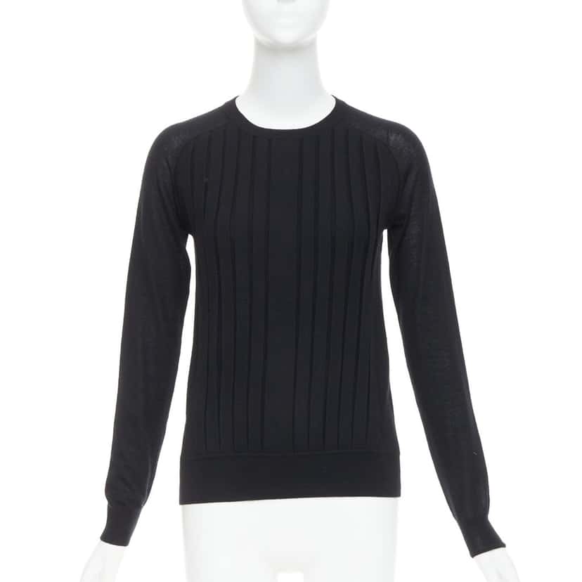 Hermes Product Black Cashmere Very good condition - Front View