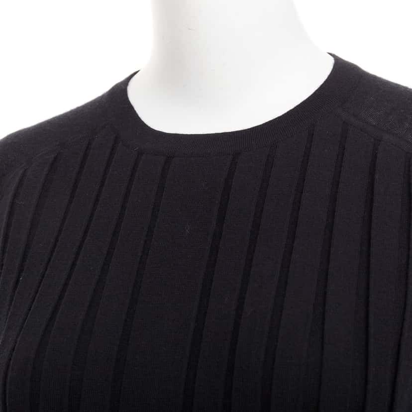 Hermes Product Black Cashmere Very good condition - Back View