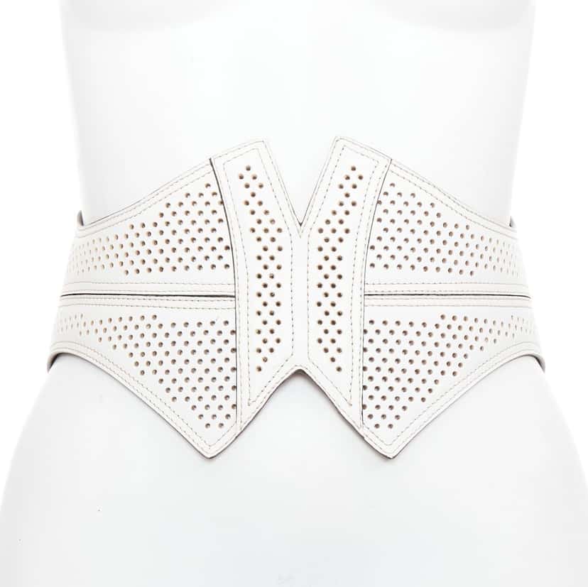 Alaia Product White Leather Good condition - Front View