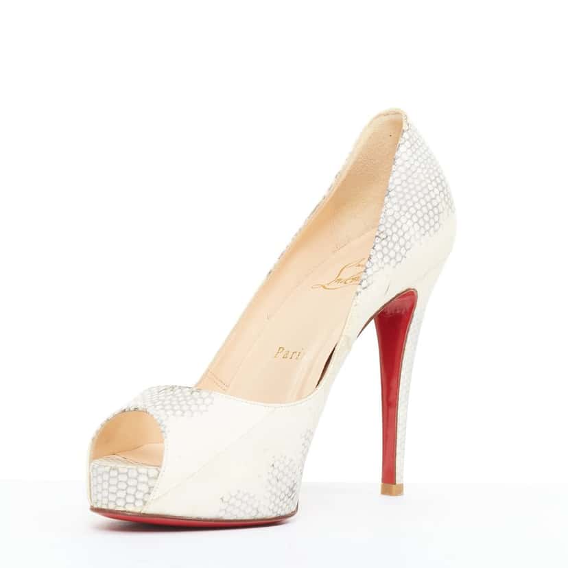 Christian Louboutin Product Ecru Leather Fair condition - Model View