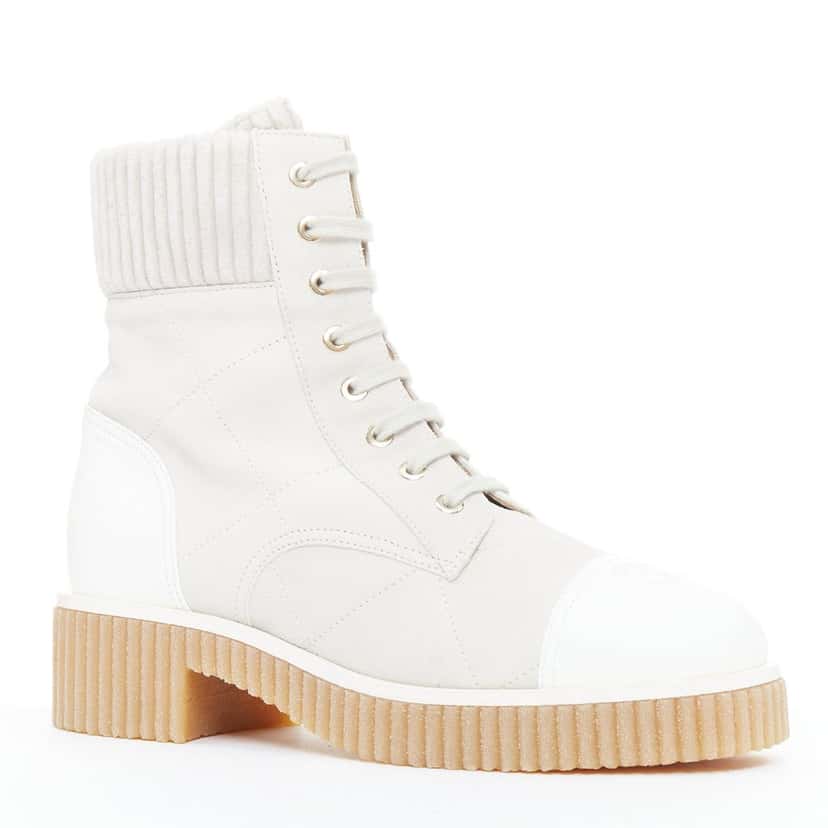 Chanel Product Grey Suede Very good condition - Inside View