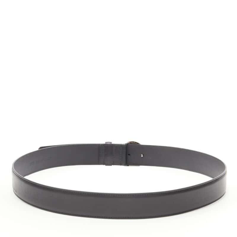 Versace Gold Chunky Chain Belt Black Leather Never worn - Model View