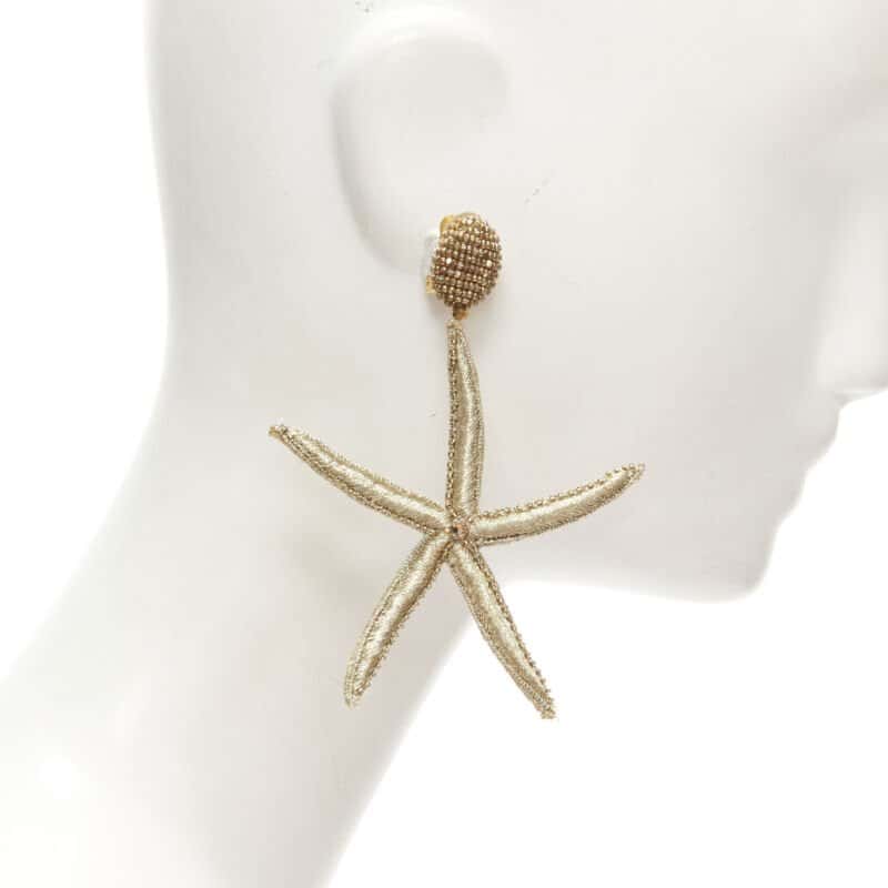 Oscar de la Renta Black Starfish Earrings Gold Never worn - Inside View
