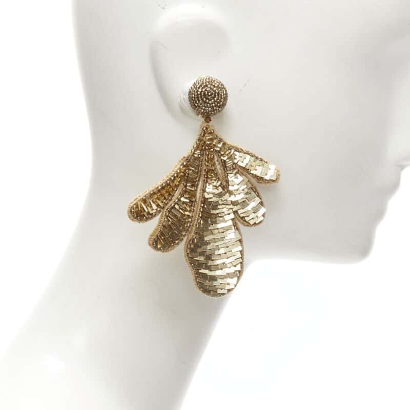 Oscar de la Renta sequin leaf earring Gold Never worn - Inside View