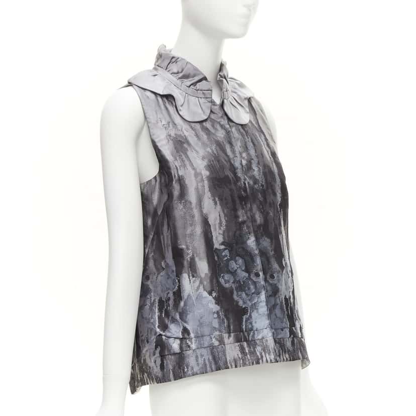 Shiatzy Chen Watercolor Brocade Vest Grey Polyester Never worn - Model View