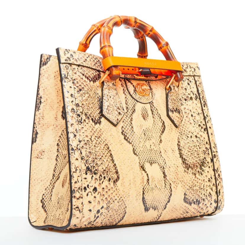 Gucci Diana NM Small Beige Leather Very good condition - Inside View