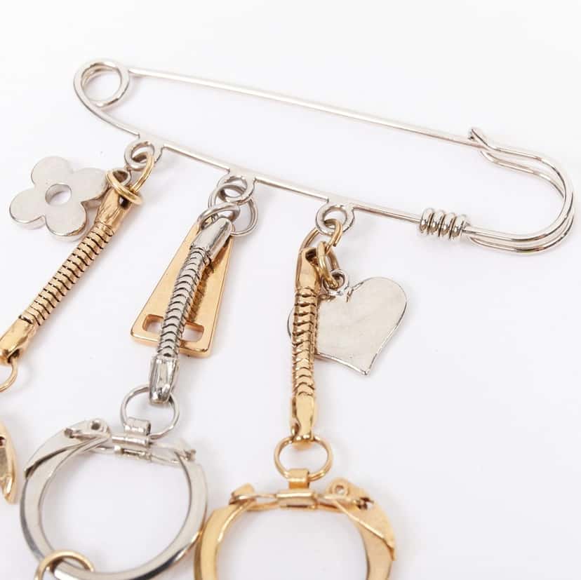 Louis Vuitton Product Gold Metal Good condition - Model View