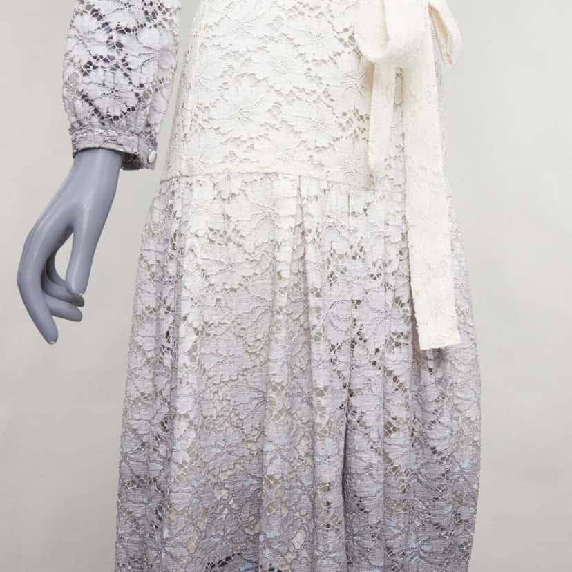 Burberry Product Ecru Viscose Very good condition - Back View