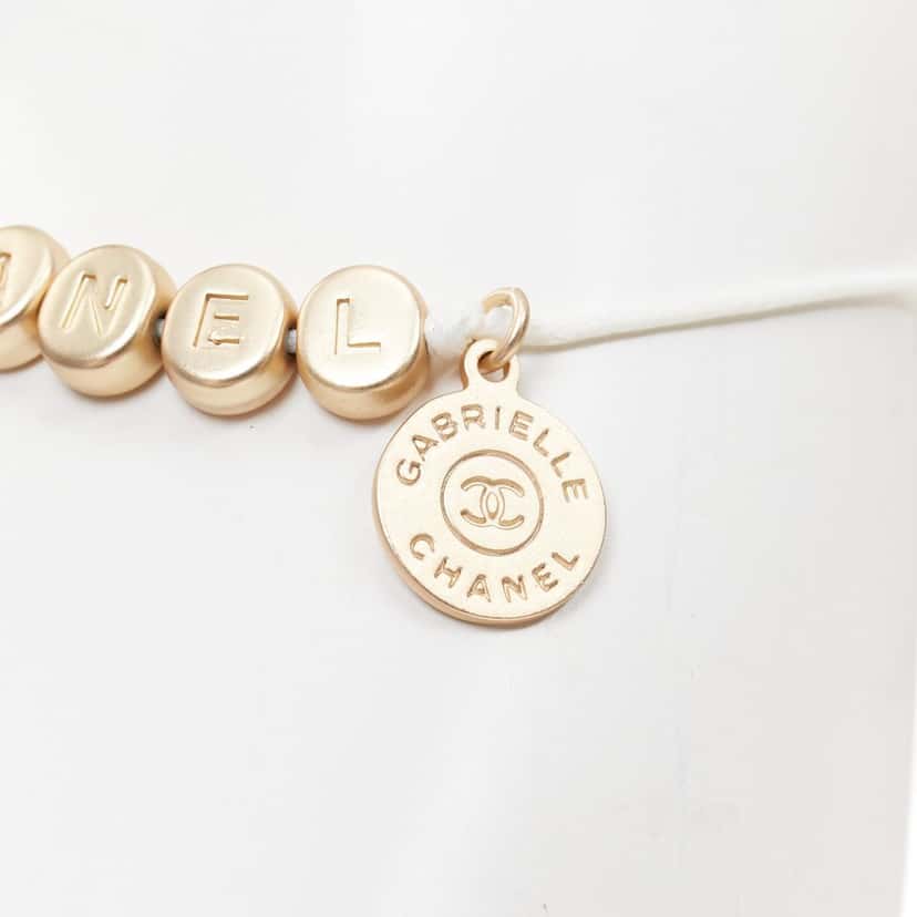 Chanel Product White Metal Very good condition - Inside View