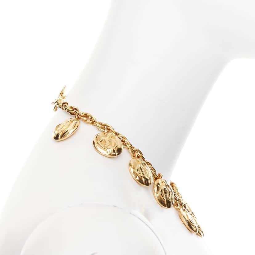 Chanel Product Gold Metal Very good condition - Model View