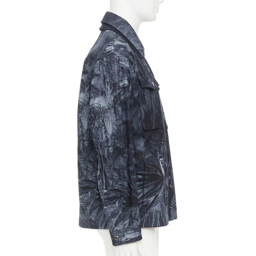 Valentino Product Navy Cotton Very good condition - Model View