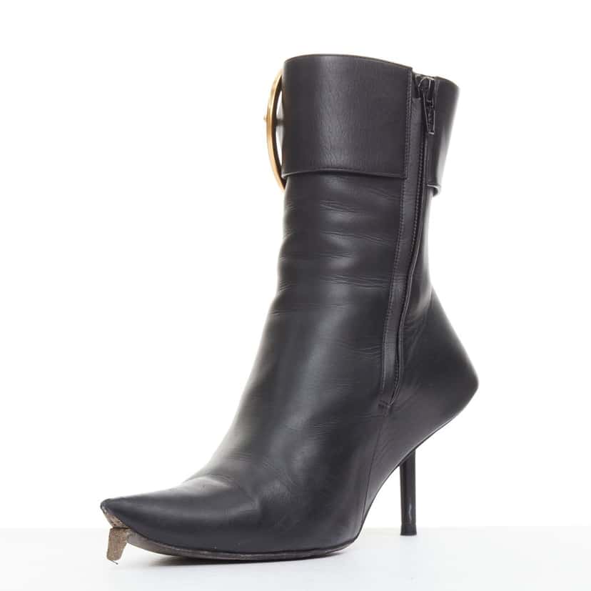 Balenciaga Essex 80mm Black Leather Fair condition - Model View