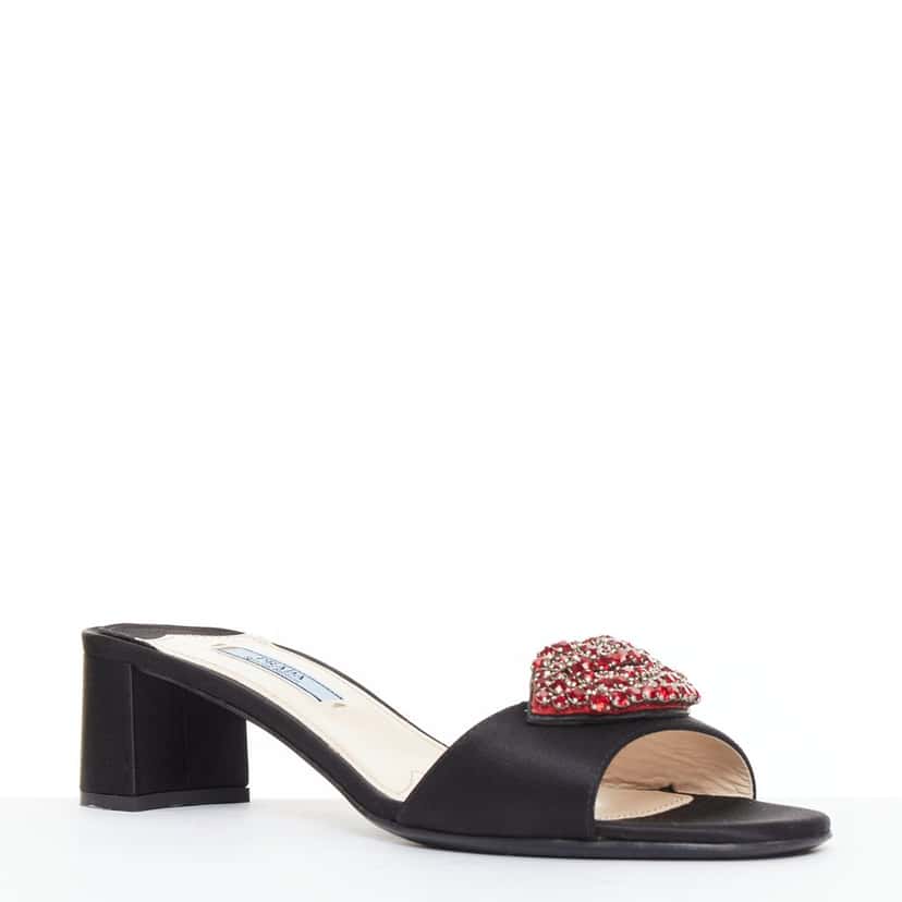 Prada Product Black Silk Very good condition - Front View