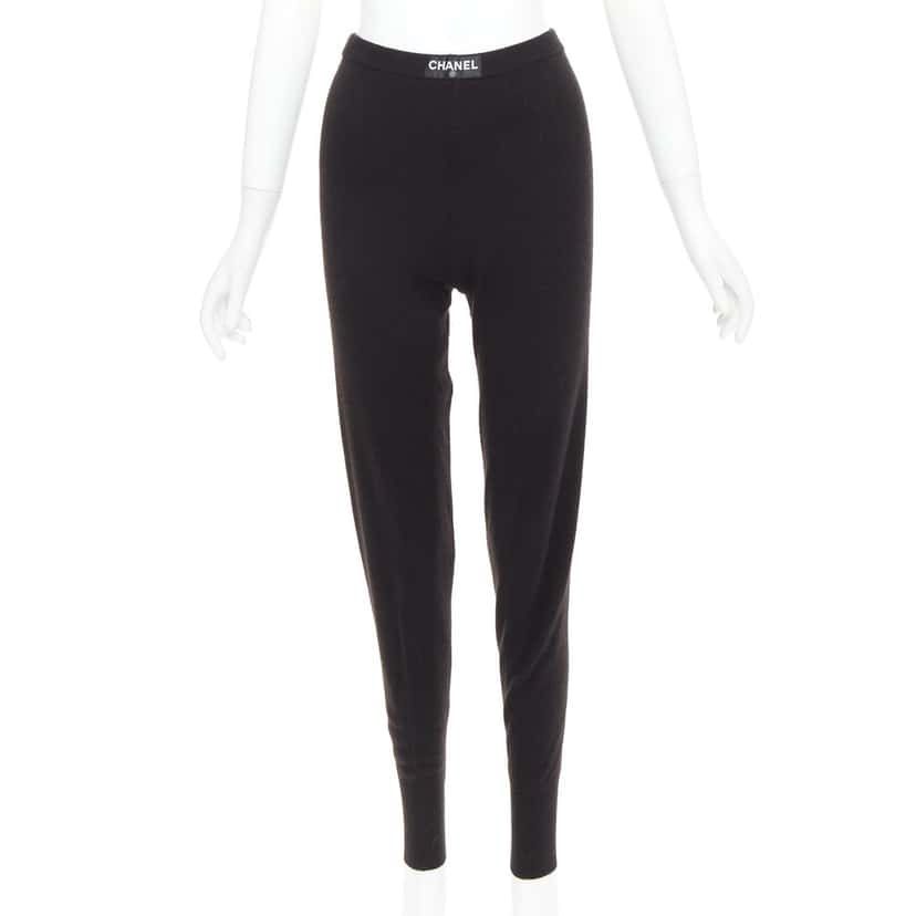 Chanel Product Black Cashmere Very good condition - Front View