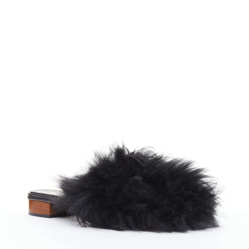 Chanel Sandals Black Fur Very good condition - Inside View