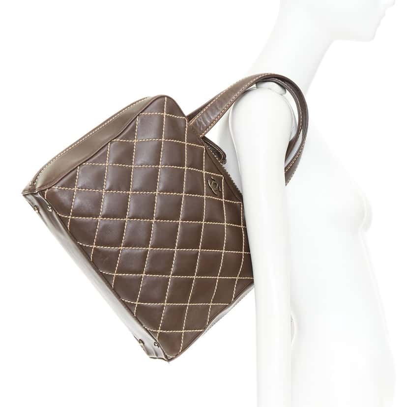 Chanel Wild Stitch Brown Leather Good condition - Back View