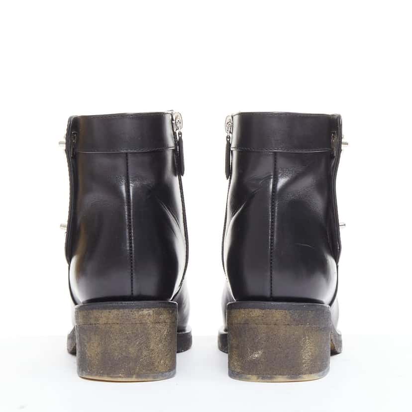 Chanel Boots Black Leather Fair condition - Box View