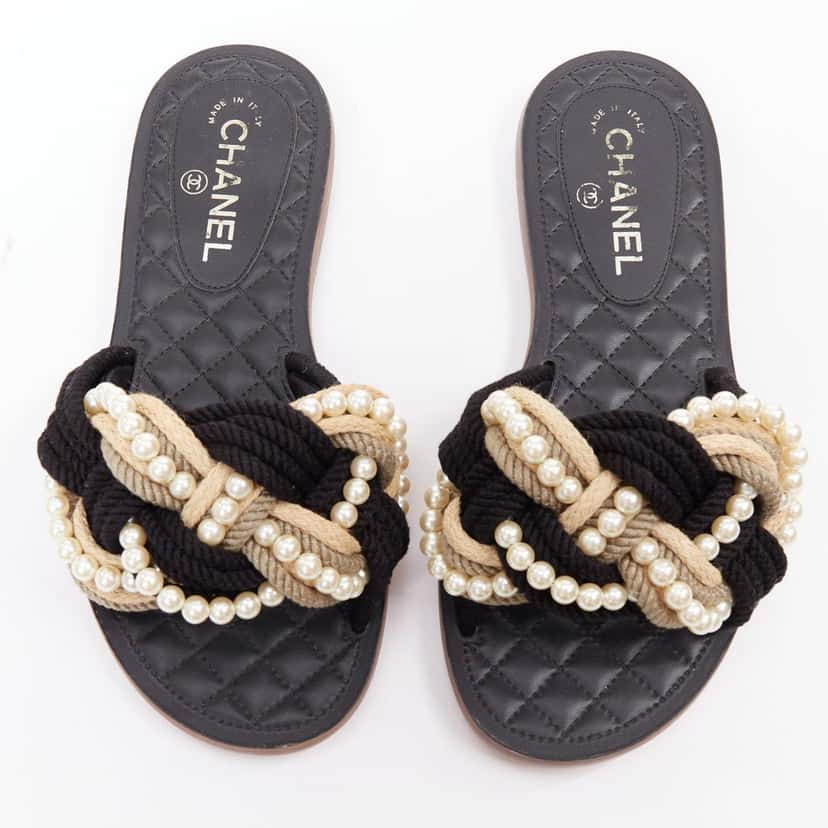 Chanel Black Other Sandals Black Very good condition - Front View