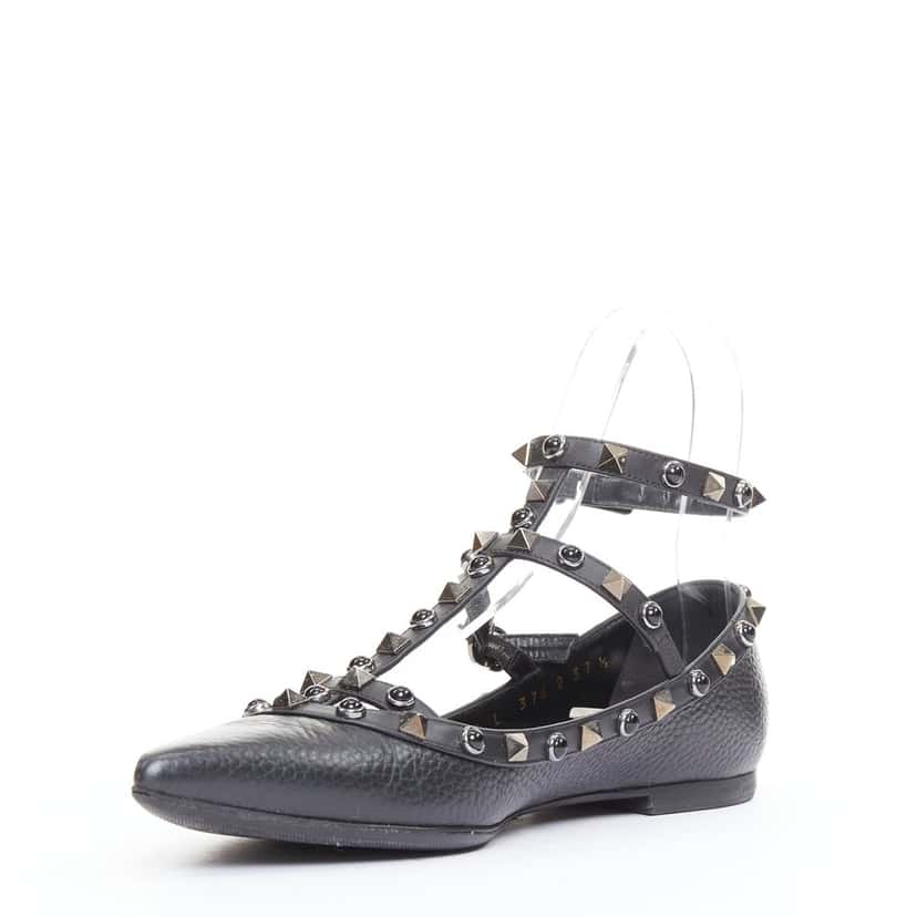 Valentino Rockstud Black Leather Good condition - Model View