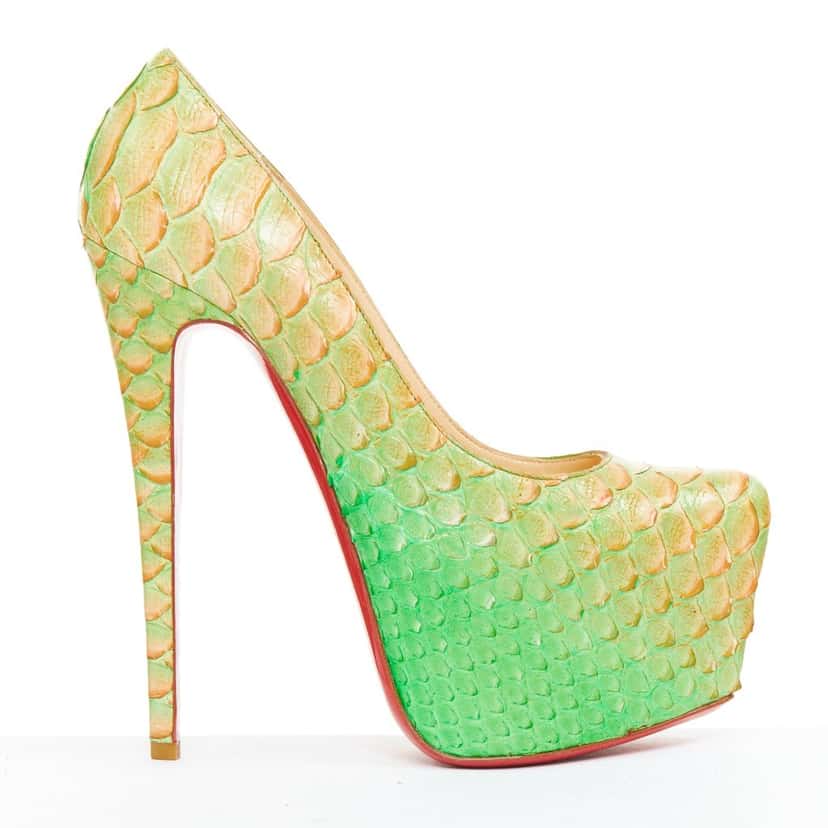 Christian Louboutin Daffodile 160 Green Leather Very good condition - Back View