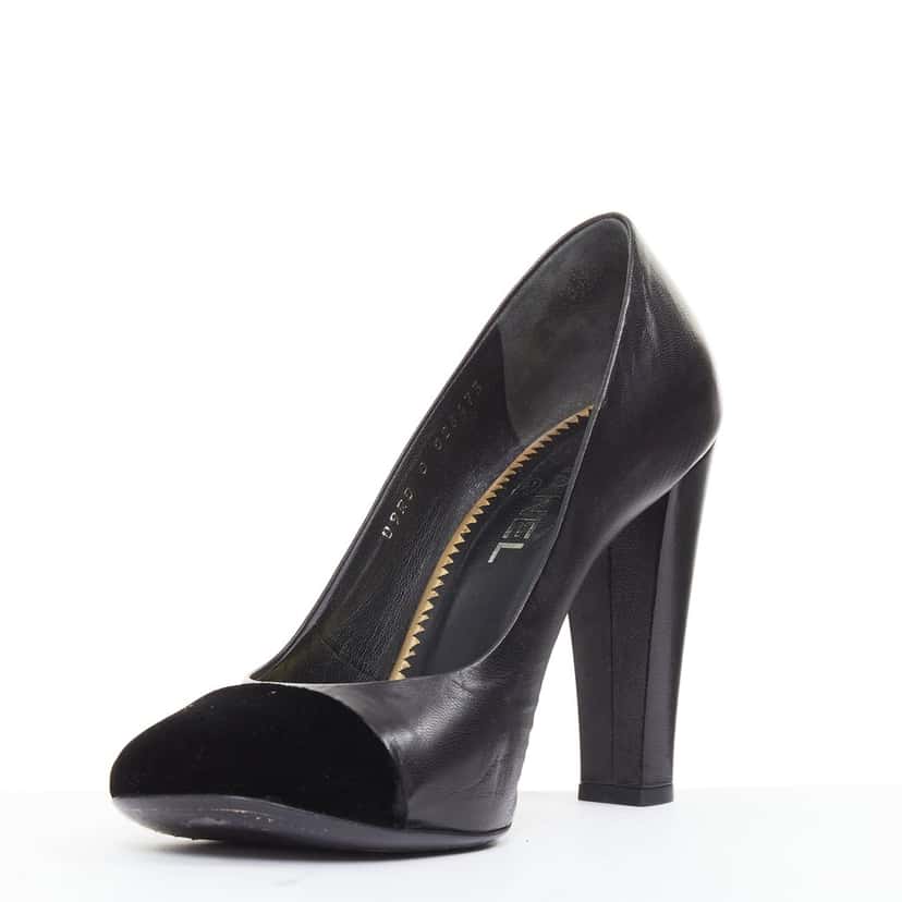 Chanel Heels Black Leather Fair condition - Box View