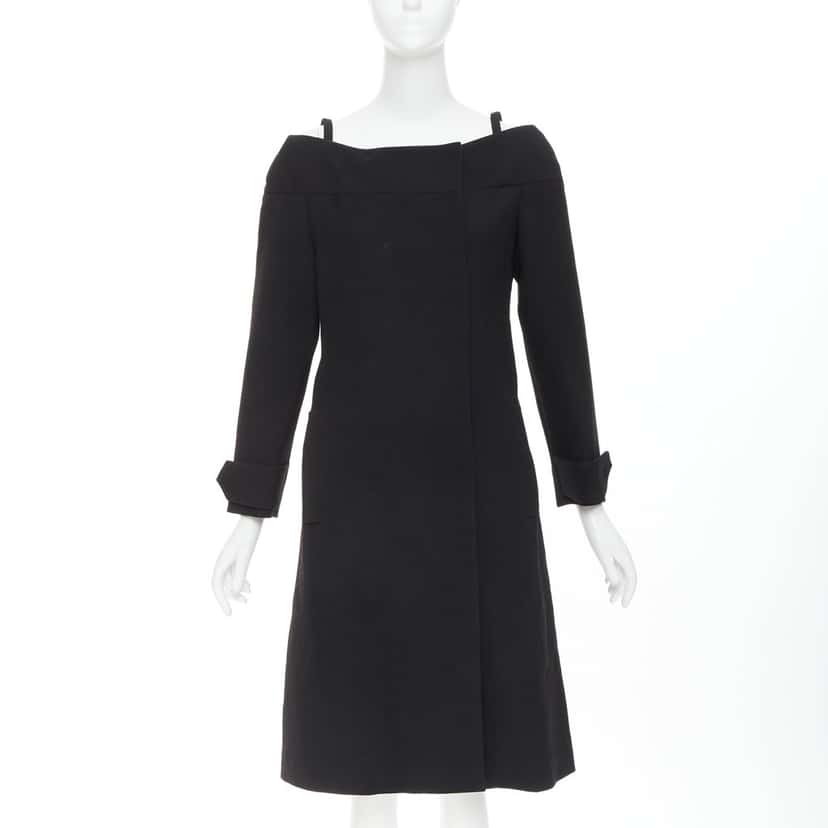 Prada Dress Black Wool Very good condition - Front View
