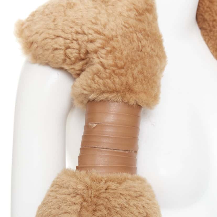 Bottega Veneta Coat Brown Fur Never worn, with tag - Back View