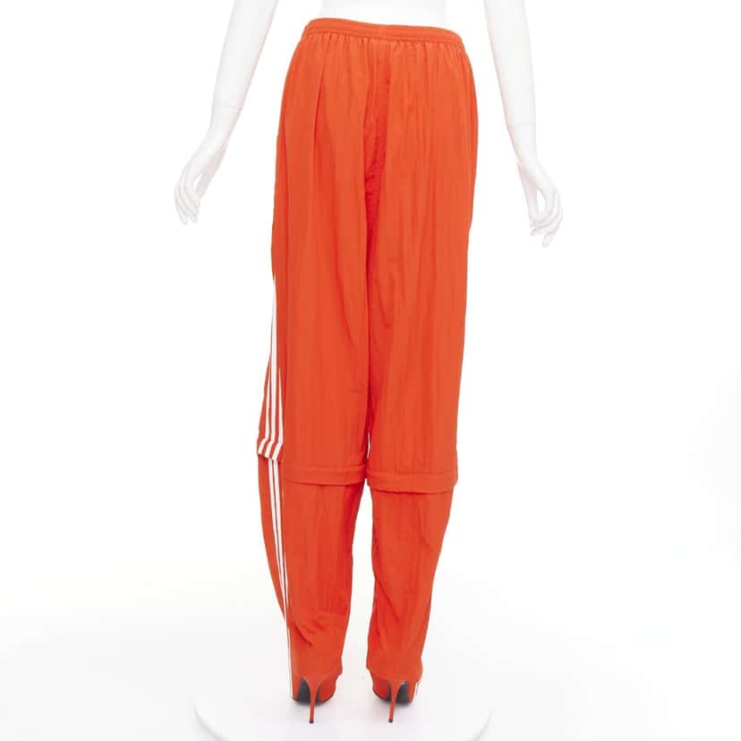 Balenciaga Pantashoes Jogginghose Red Never worn, with tag - Model View