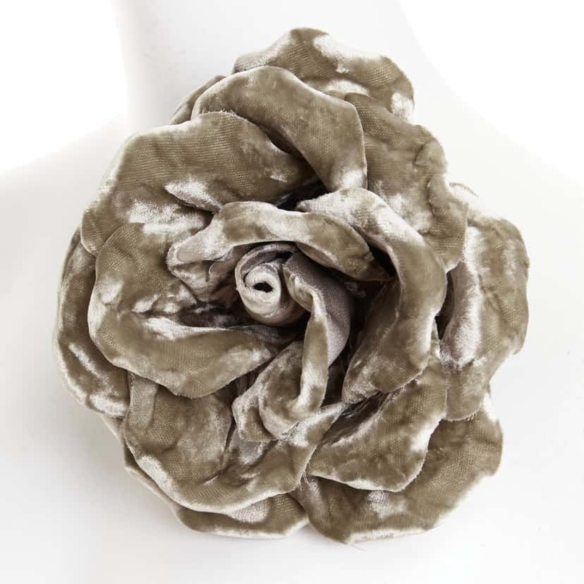 Saint Laurent Pins & brooche Grey Never worn - Model View