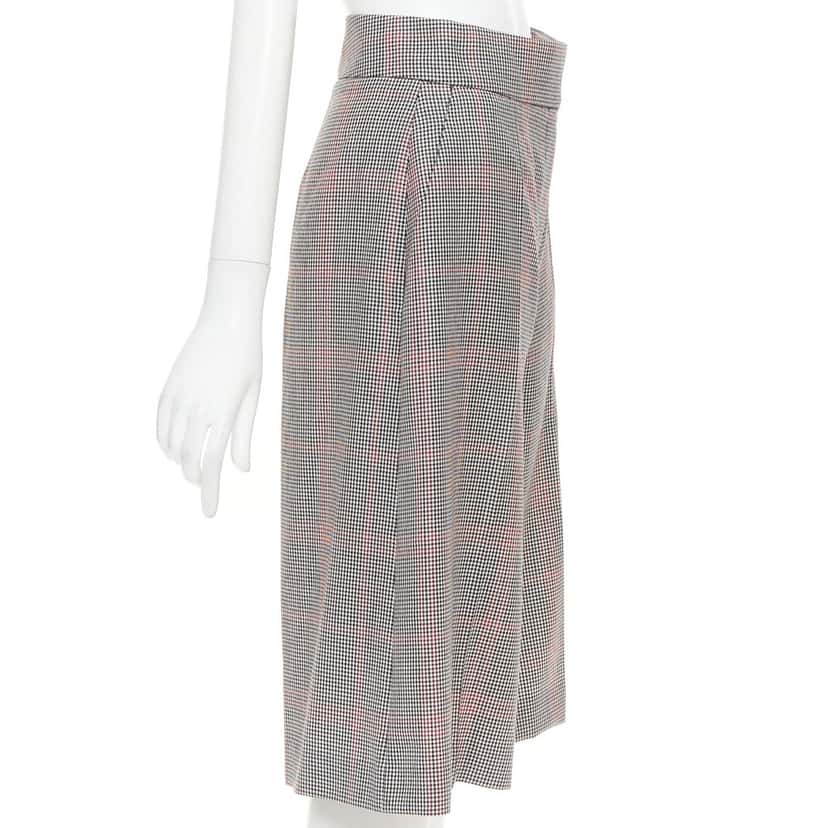 Alexandre Vauthier Shorts Grey Wool Very good condition - Model View