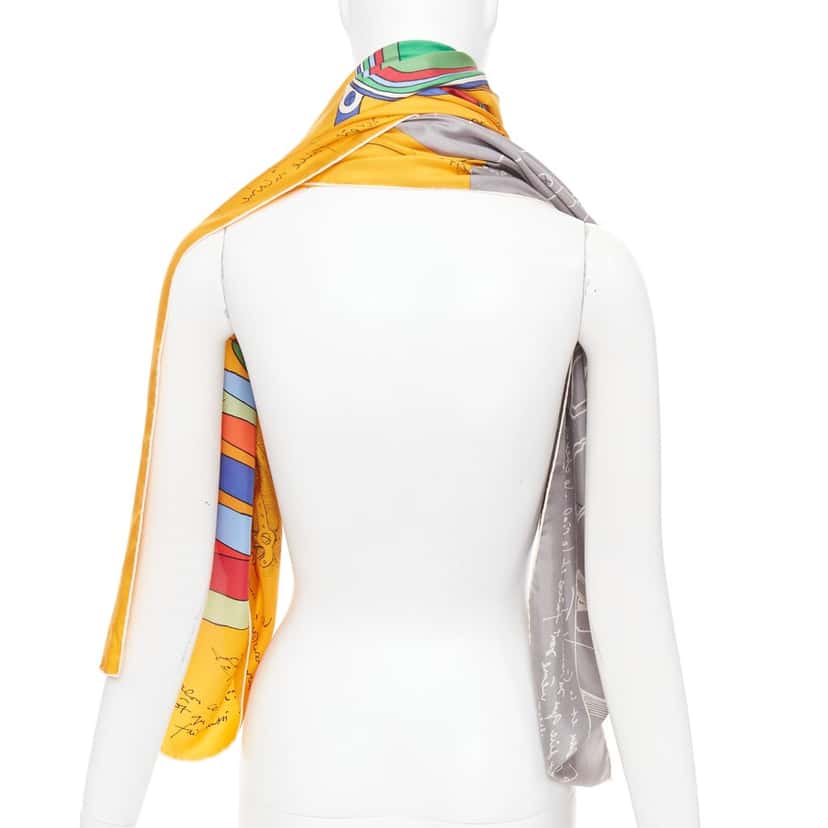 Hermes Della Cavalleria Favolosa 140 Yellow Silk Very good condition - Box View