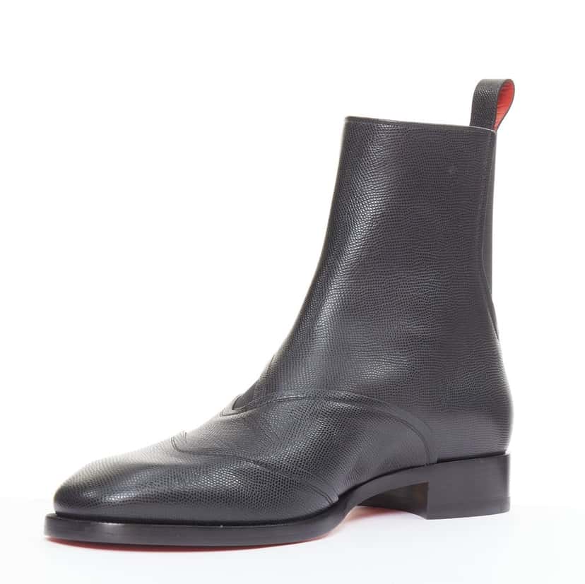 Christian Louboutin Boabi Chelsea Flat Calf Petit Grain Black Leather Never worn - Model View