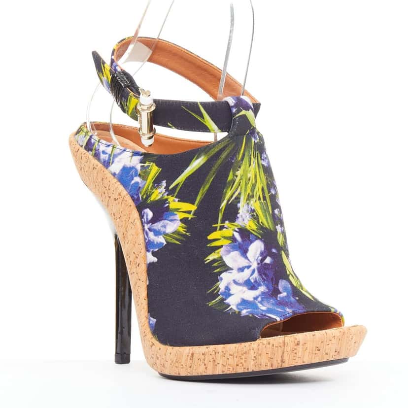 Givenchy Heels Purple Good condition - Back View