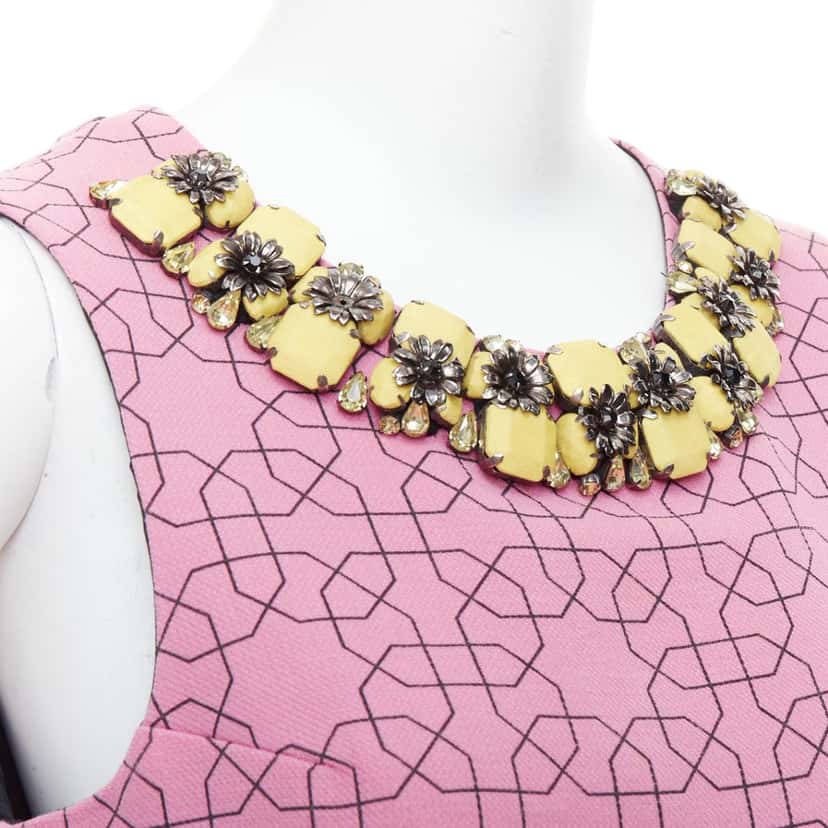 Marni Jewel Collar Vest Pink Wool Very good condition - Back View