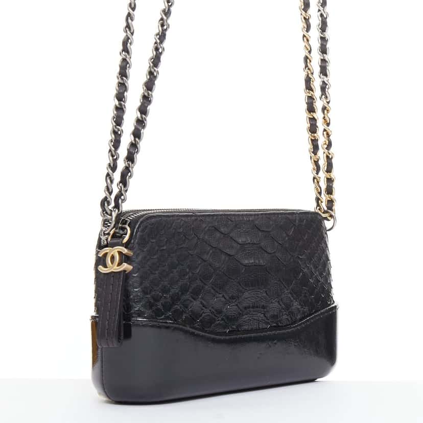 Chanel Mini Gabrielle WOC Black Leather Fair condition - Inside View