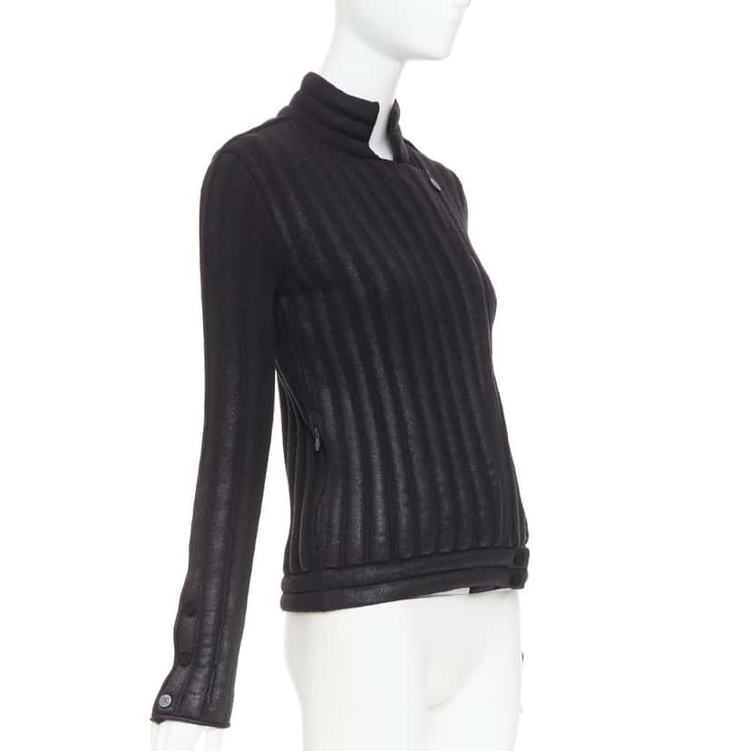 Chanel Product Black Wool Fair condition - Model View