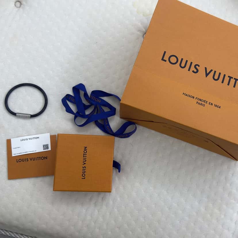 Louis Vuitton Keep It Bracelet Black Canvas Never worn, with tag - Back View