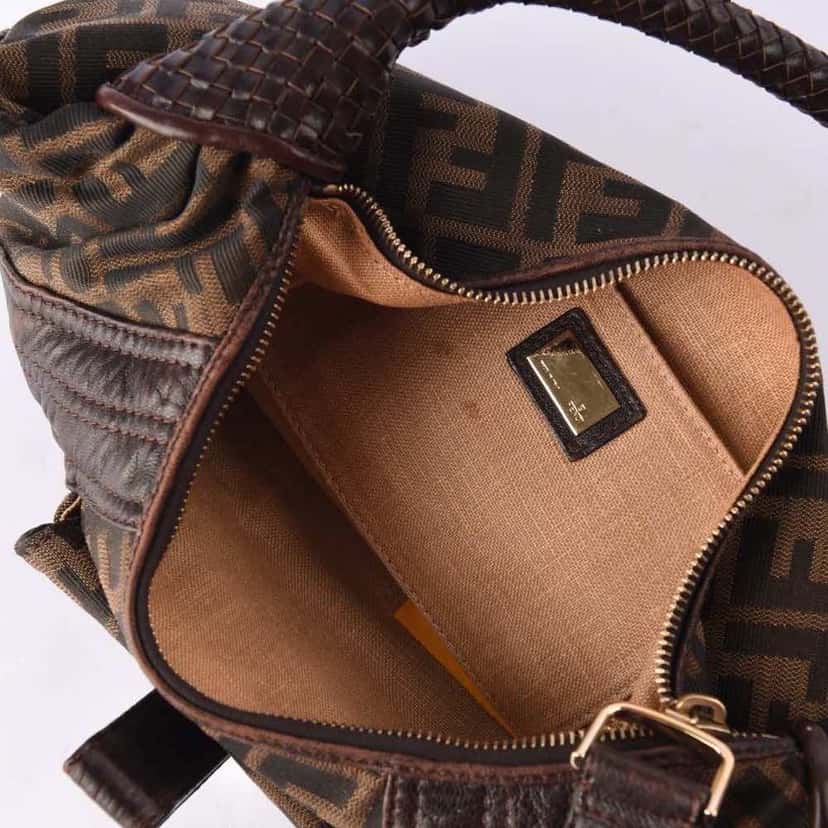 Fendi Spy Brown Canvas Leather Good condition - Inside View