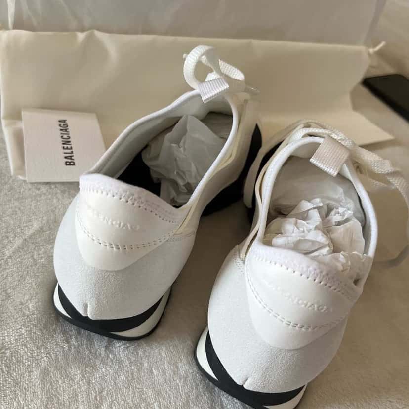 Balenciaga Race Runner White Leather Never worn, with tag - Back View