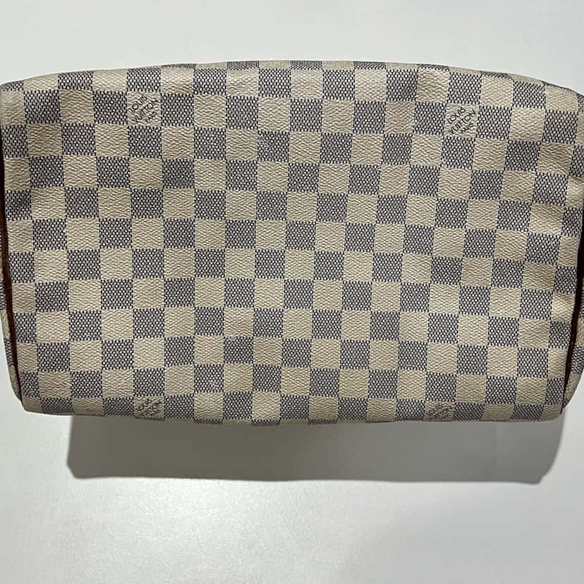 Louis Vuitton Speedy 30 Azur White Canvas Fair condition - Model View
